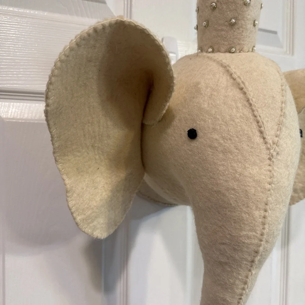 Fiona Walker Elephant Head With Sleepy Eyes And Gold Crown‎
